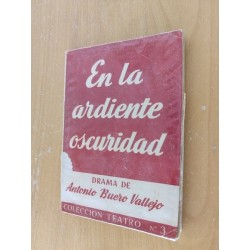 En la ardiente oscuridad